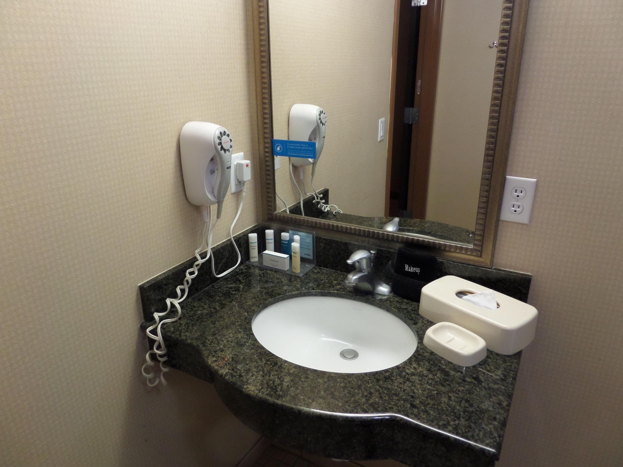 Hampton Inn And Suites Bakersfield / Highway 58 Ngoại thất bức ảnh