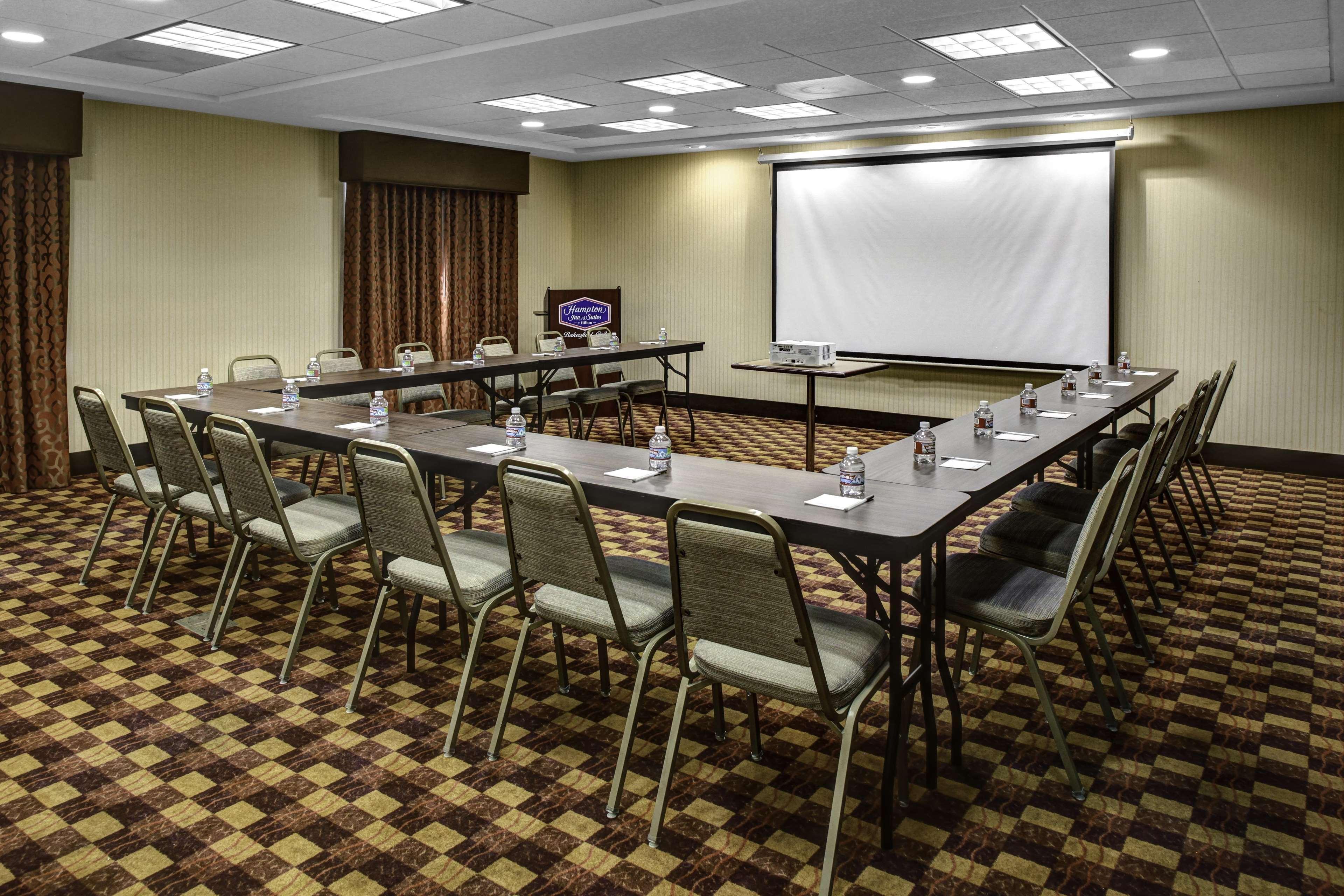 Hampton Inn And Suites Bakersfield / Highway 58 Ngoại thất bức ảnh