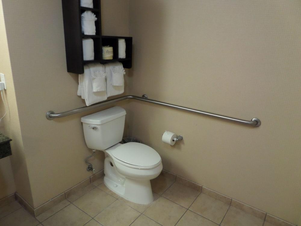 Hampton Inn And Suites Bakersfield / Highway 58 Ngoại thất bức ảnh
